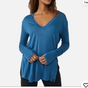 Free People Blue V-Neck Long Sleeve Tunic Tee